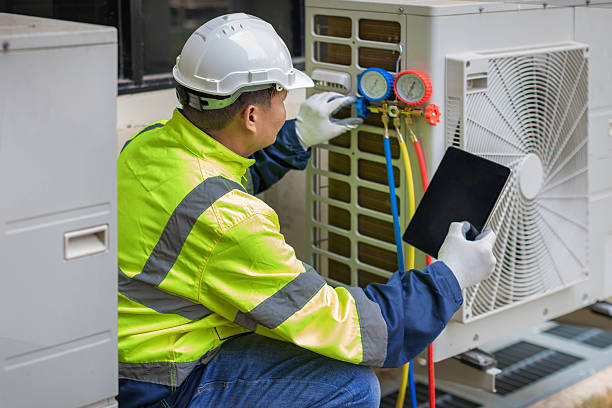 Professional Air Conditioning Repair technician working in Roselle Park, NJ